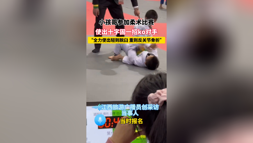 澳门天天彩资料自动更新时间,大妈在男厕小便池装水被拍下,经济性执行方案剖析_升级版V10.72